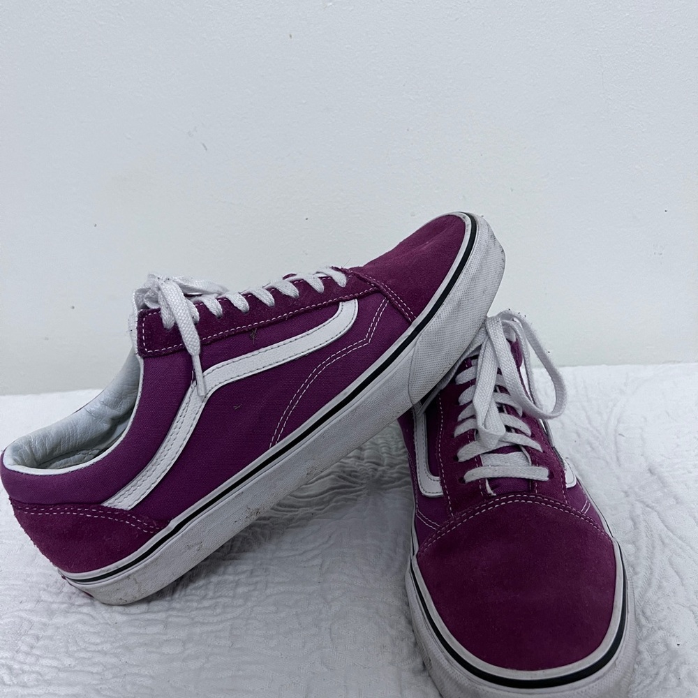 VANS Red and White Sneakers